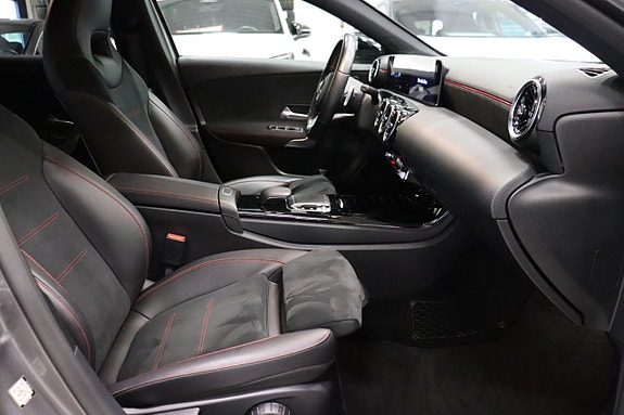 Mercedes-Benz A200 10 of 25