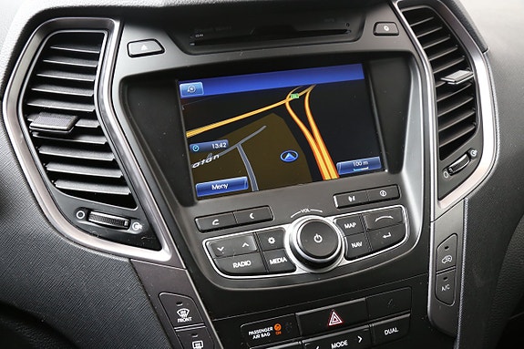 Hyundai Santa Fe 10 of 16