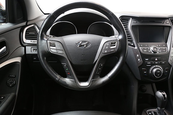 Hyundai Santa Fe 9 of 16