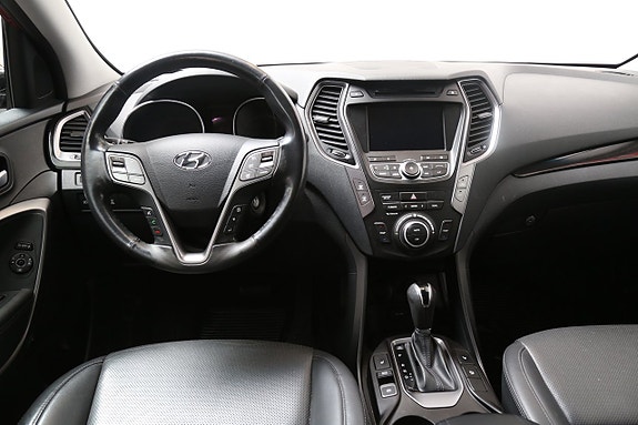 Hyundai Santa Fe 8 of 16