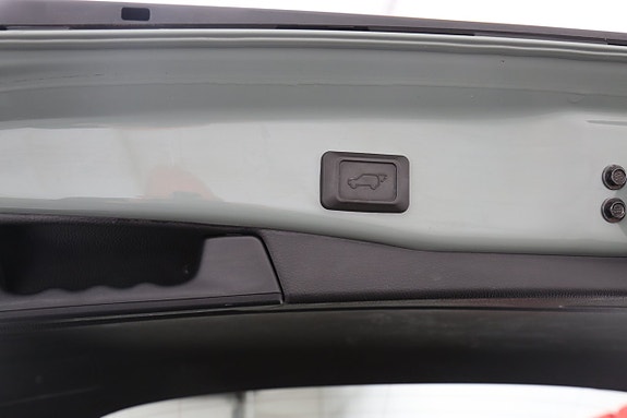 Toyota RAV4 13 of 14