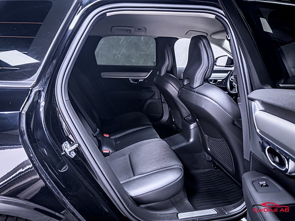 Volvo V90 16 of 28