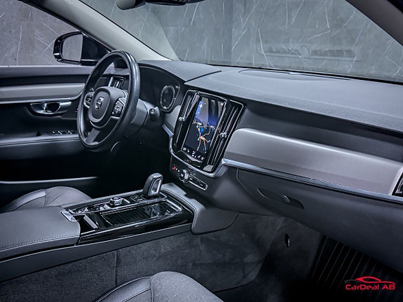Volvo V90 13 of 28