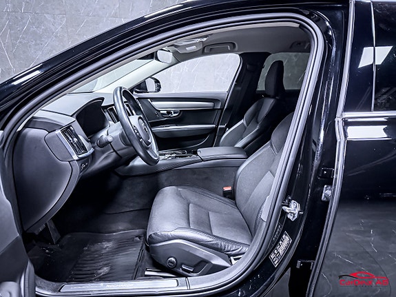 Volvo V90 10 of 28
