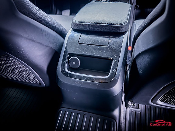Volvo V90 17 of 28