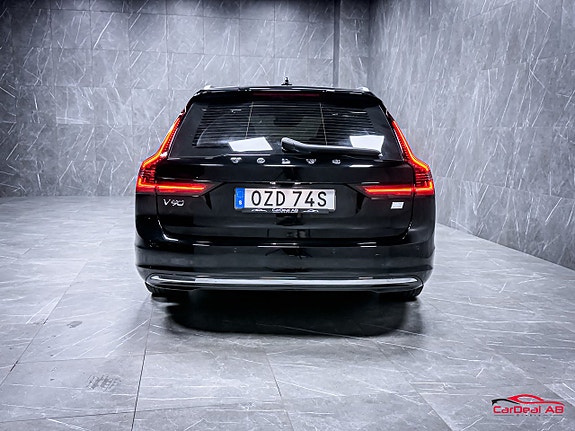 Volvo V90 6 of 28