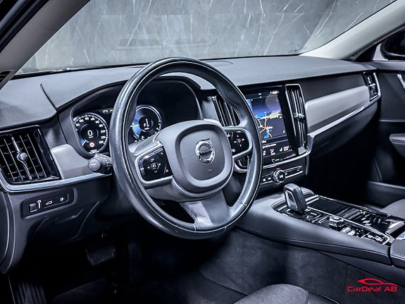 Volvo V90 12 of 28