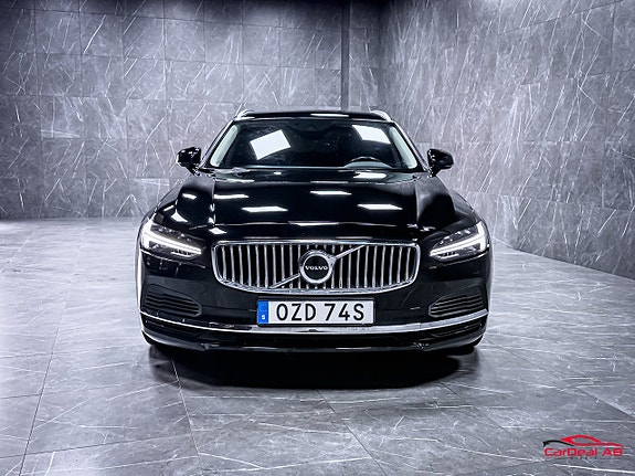 Volvo V90 2 of 28