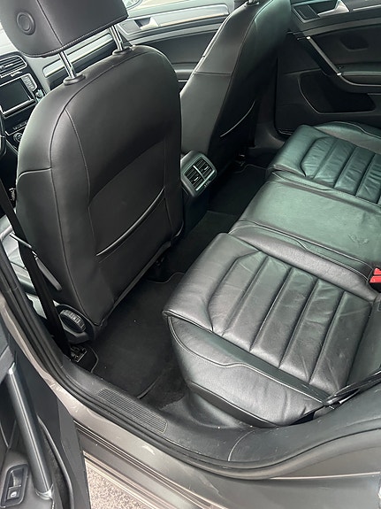 Volkswagen Golf VII 9 of 10