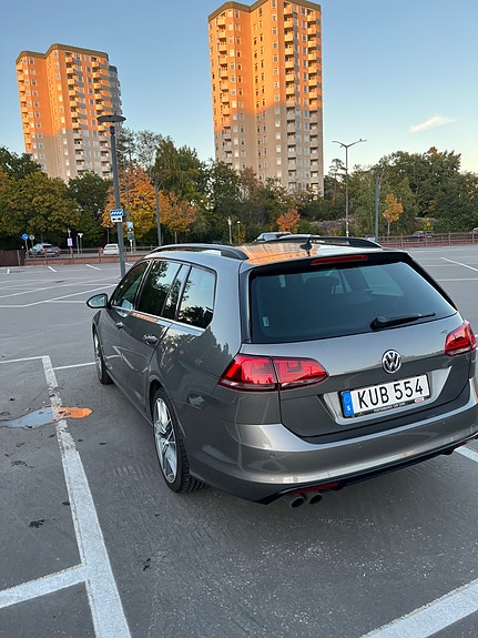 Volkswagen Golf VII 3 of 10
