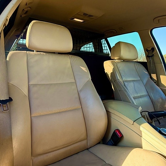 BMW 520d 3 of 9