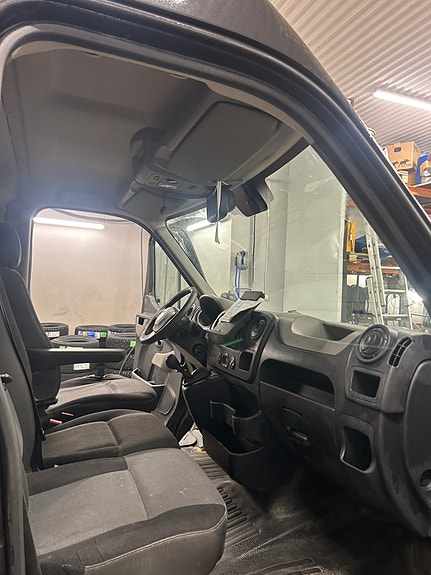 Renault Master 8 of 14