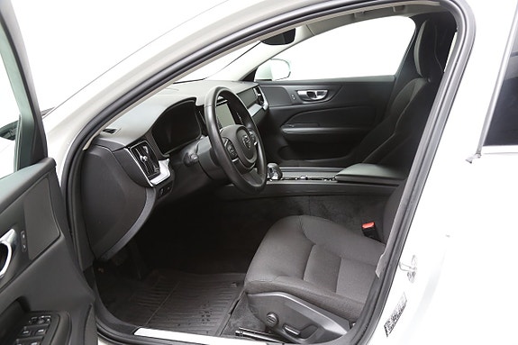 Volvo V60 7 of 16