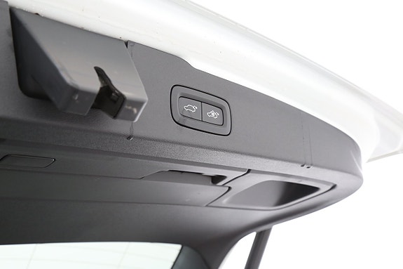 Volvo V60 15 of 16