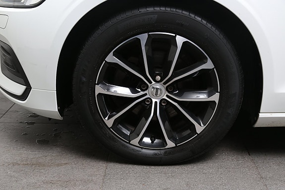 Volvo V60 6 of 16