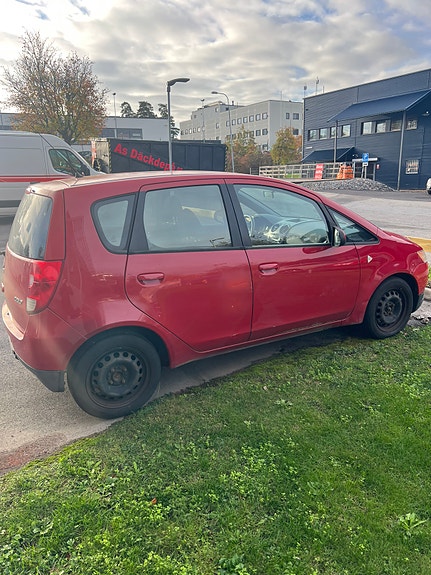 Mitsubishi Colt 3 of 6