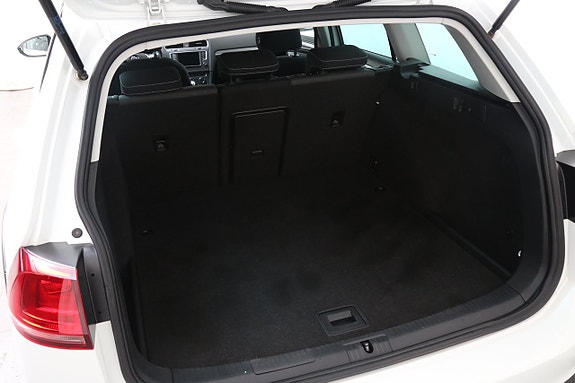 Volkswagen Golf Alltrack 14 of 15