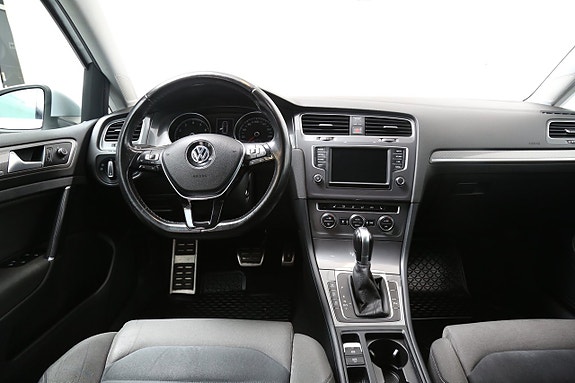 Volkswagen Golf Alltrack 8 of 15