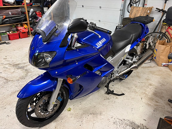Yamaha FJR1300 3 of 3
