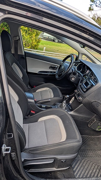 Kia Ceed 2 of 6