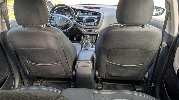 Kia Ceed 3 of 6