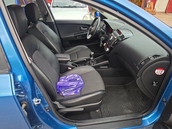Kia Ceed 16 of 22