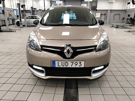Renault Grand Scenic III 3 of 10