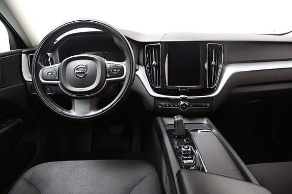 Volvo XC60 8 of 14