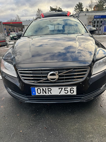 Volvo V70 8 of 10