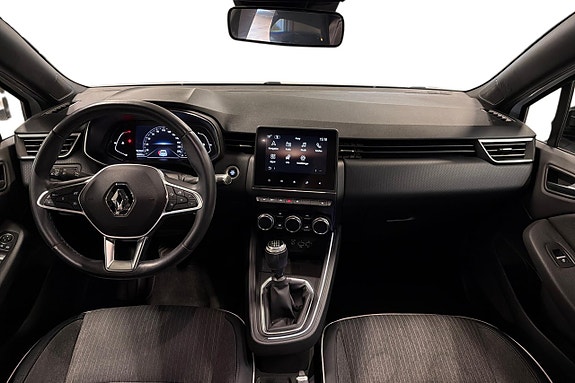 Renault Clio 12 of 23