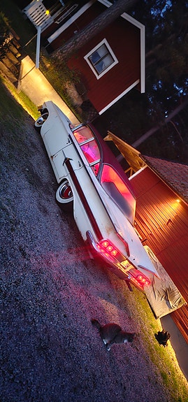Chevrolet Impala 3 of 6