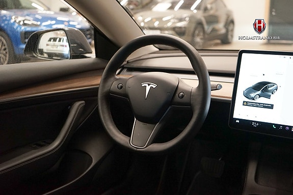Tesla Model 3 14 of 22