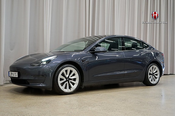 Tesla Model 3 4 of 22