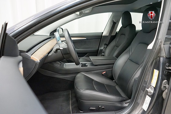 Tesla Model 3 10 of 22
