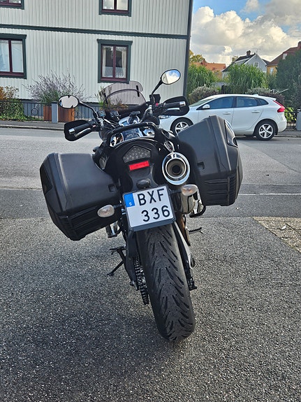 Triumph Tiger 1050 4 of 9