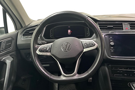 Volkswagen Tiguan 16 of 24
