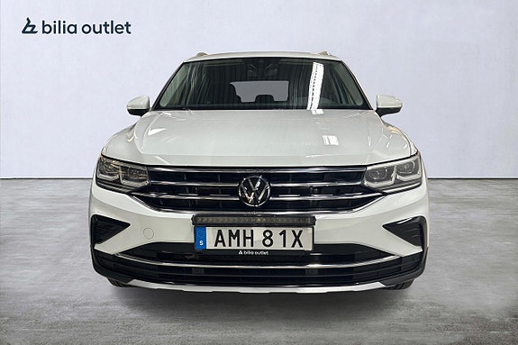 Volkswagen Tiguan 3 of 24