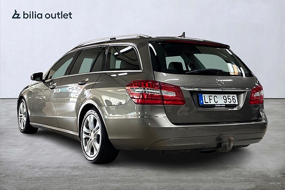 Mercedes-Benz E220 8 of 24