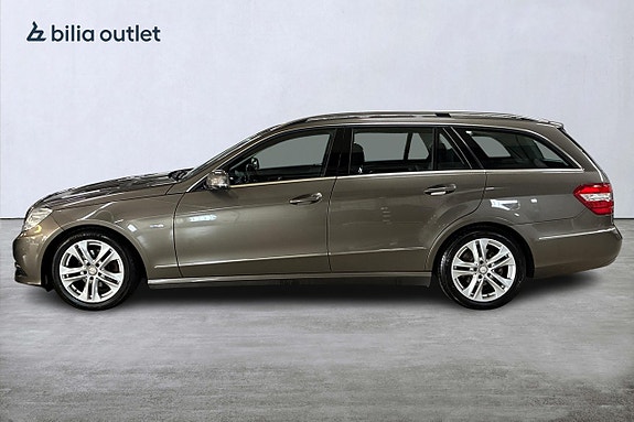 Mercedes-Benz E220 9 of 24