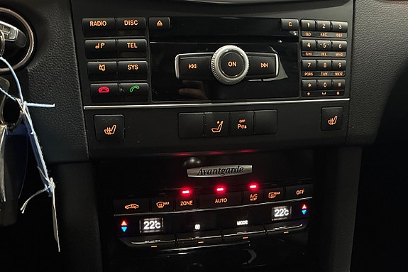 Mercedes-Benz E220 20 of 24