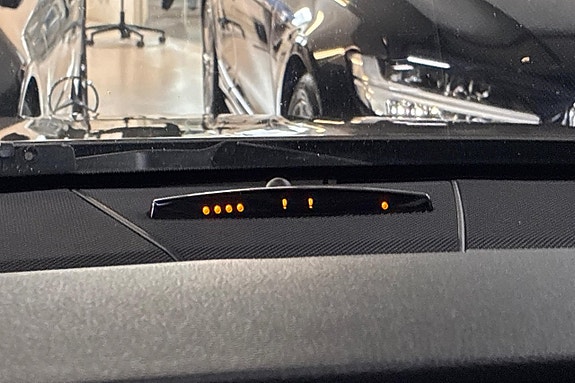 Mercedes-Benz E220 21 of 24