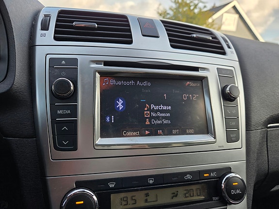 Toyota Avensis 9 of 11