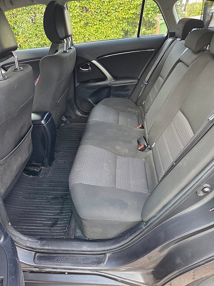Toyota Avensis 6 of 11