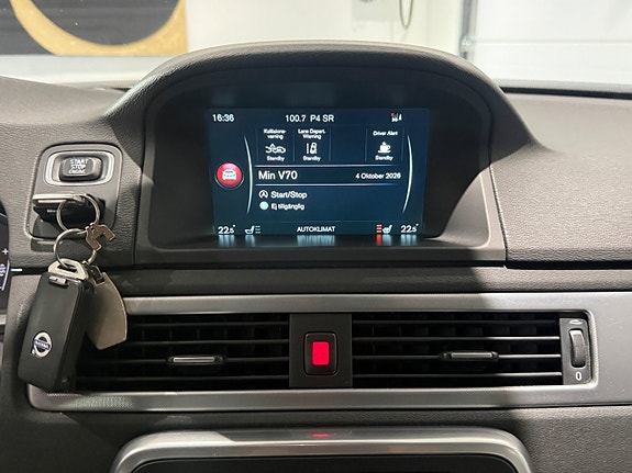 Volvo V70 12 of 14