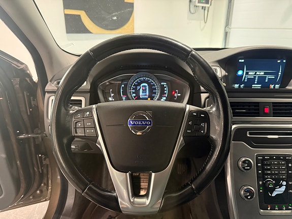 Volvo V70 11 of 14