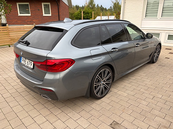 BMW 530d 3 of 6