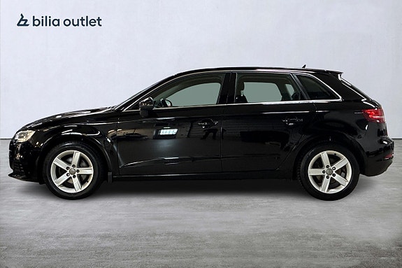 Audi A3 9 of 22