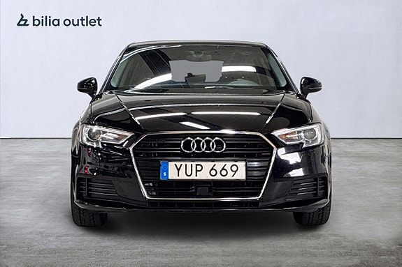 Audi A3 3 of 22