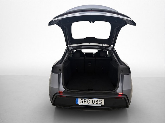 Tesla Model Y 30 of 30