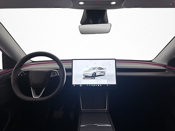 Tesla Model Y 16 of 30